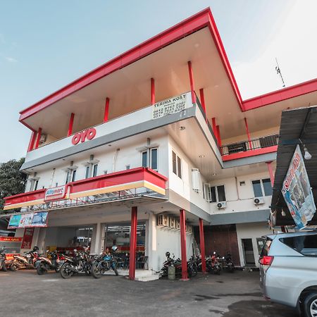 Oyo 387 Alfa Guest House Tegal  Bagian luar foto