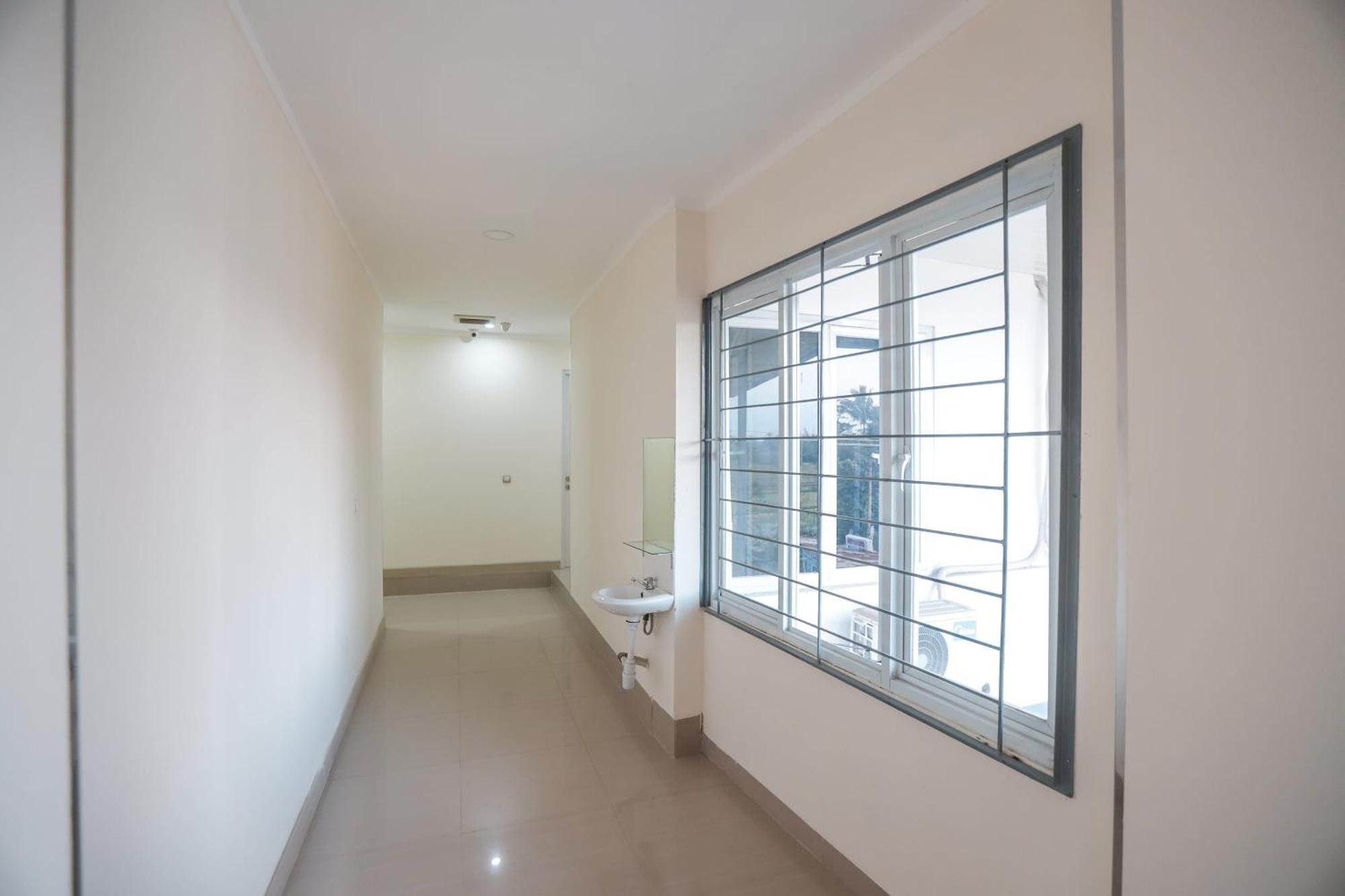 Oyo 387 Alfa Guest House Tegal  Bagian luar foto